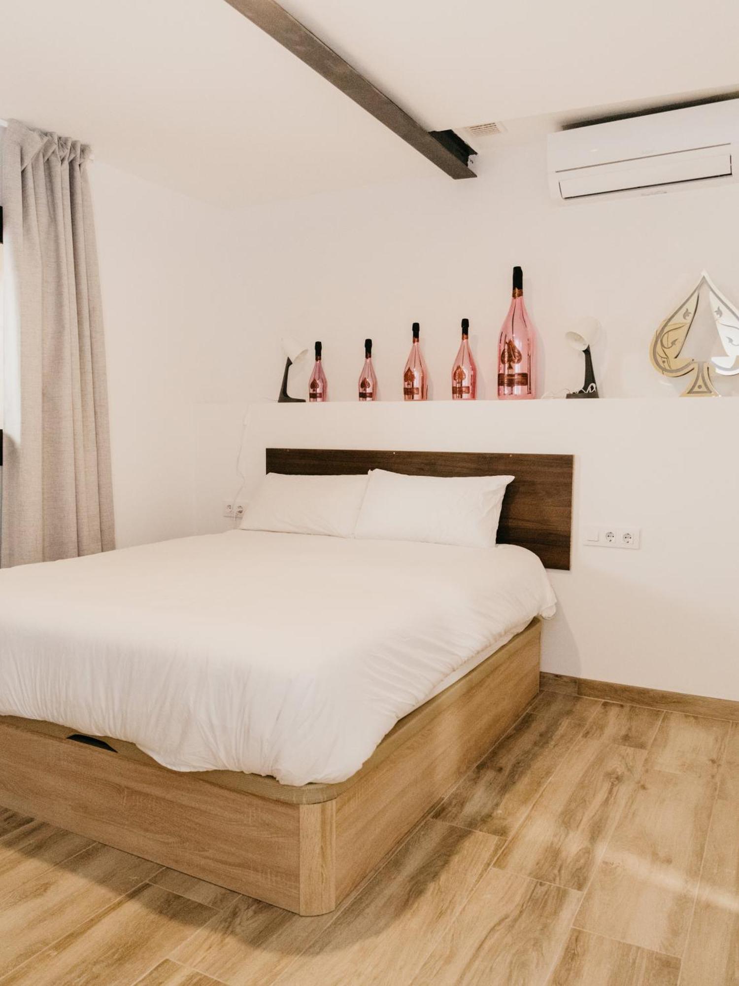 Apartamento Camins Del Priorat Ermita Sant Pau El Masroig Habitación foto